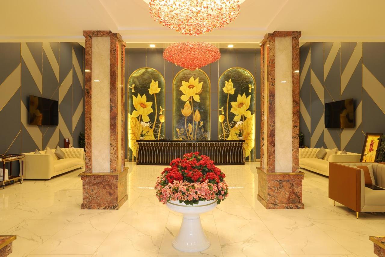 Pleiku Hotel Exterior photo