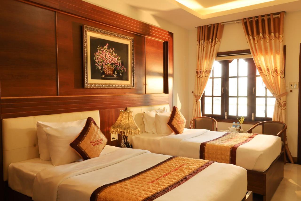Pleiku Hotel Exterior photo